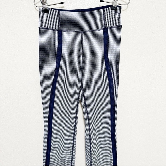 Lululemon Coast To Class Pant *Gingham Inkwell leggings size 4 - Picture 5 of 12